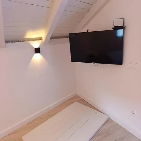 Porat Pitve Feriehus Jelsa (Hvar)